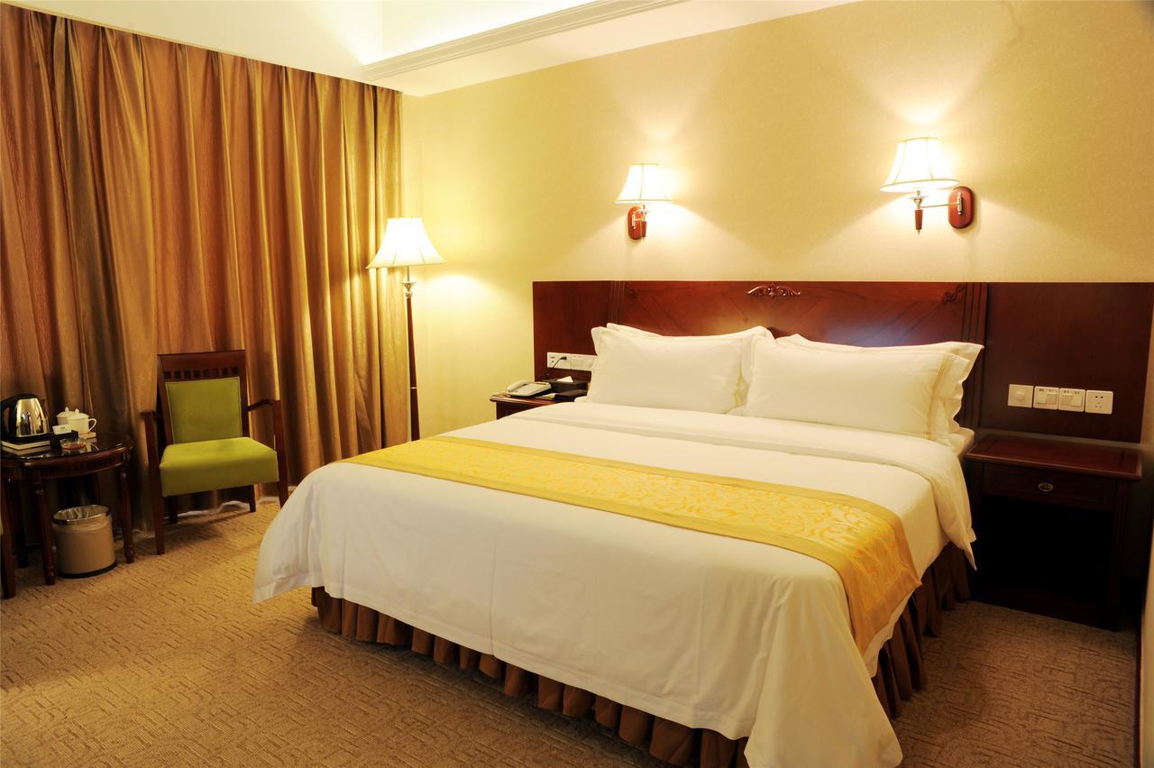 Vienna Hotel Shanghai Fengxian South Bridge Jinhai Road Екстер'єр фото
